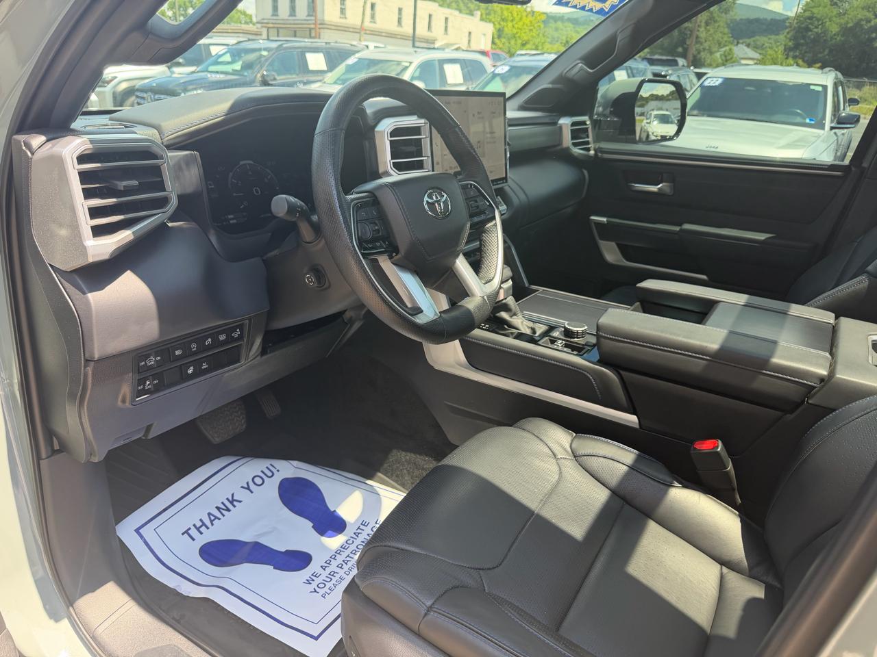 Toyota Tundra  2024
