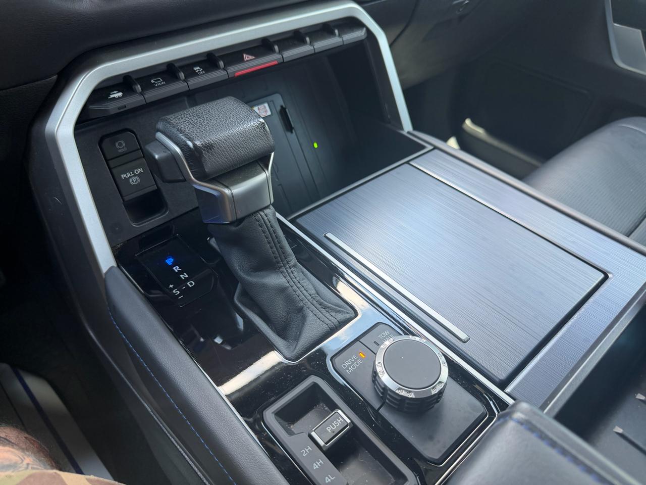 Toyota Tundra  2024