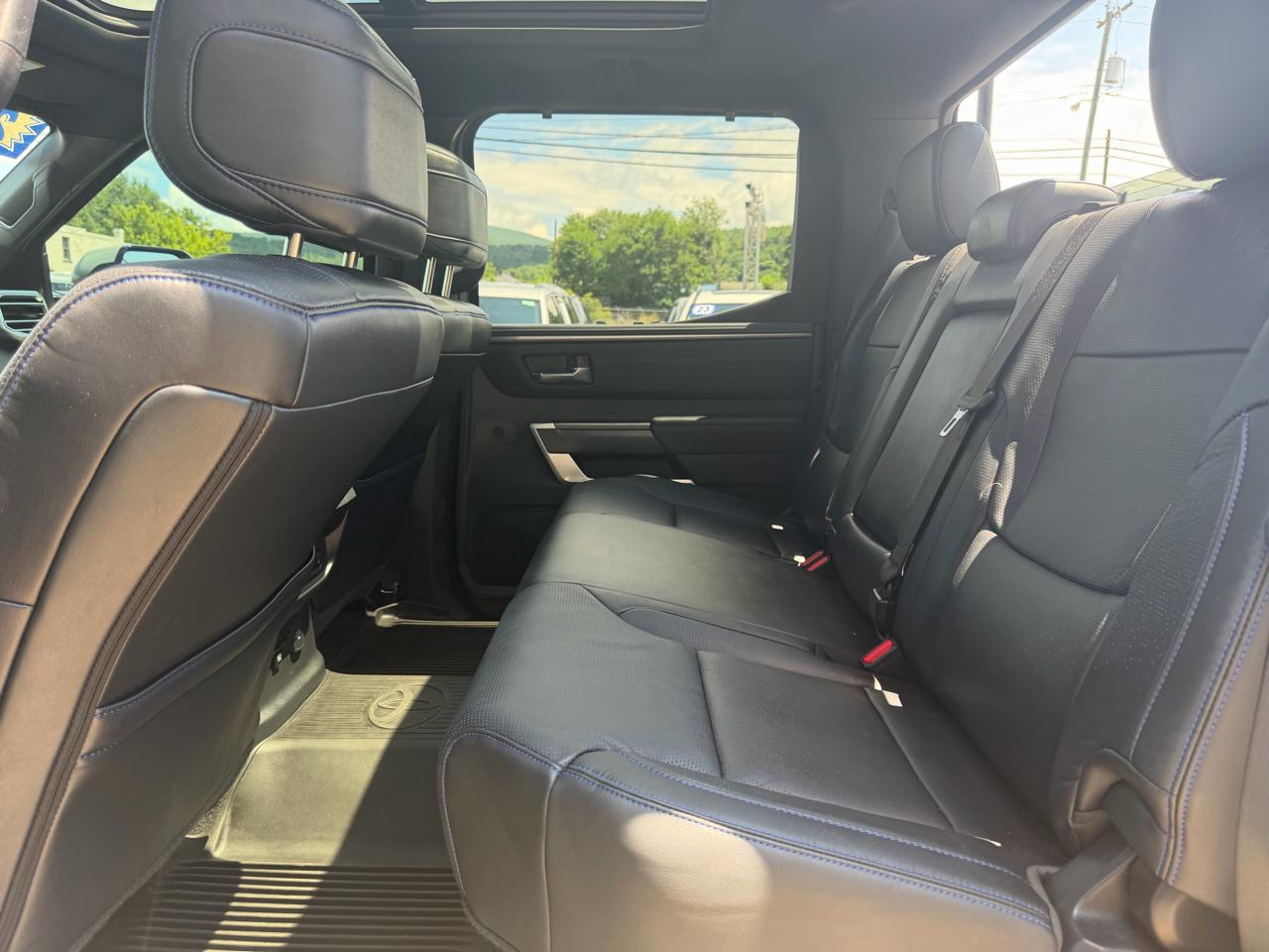Toyota Tundra  2024