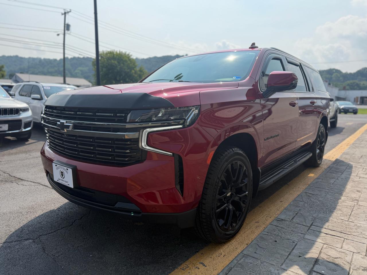 Chevrolet Suburban 4WD 4dr RST 2022