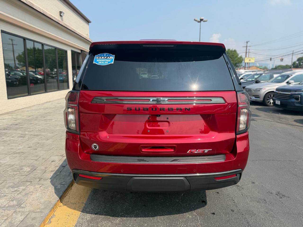 Chevrolet Suburban 4WD 4dr RST 2022