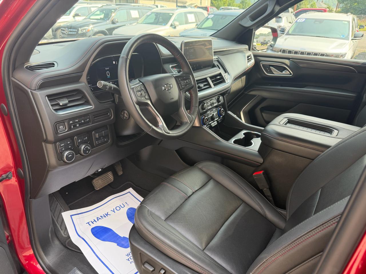 Chevrolet Suburban 4WD 4dr RST 2022