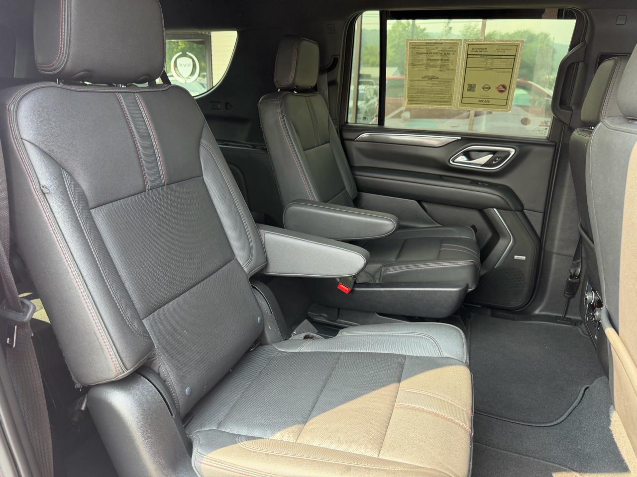 Chevrolet Suburban 4WD 4dr RST 2022