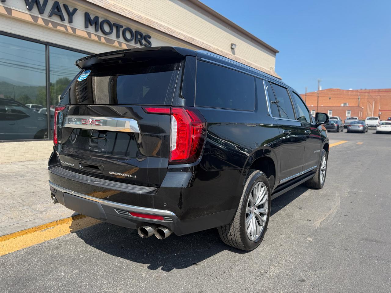GMC Yukon XL 4WD 4dr Denali 2021