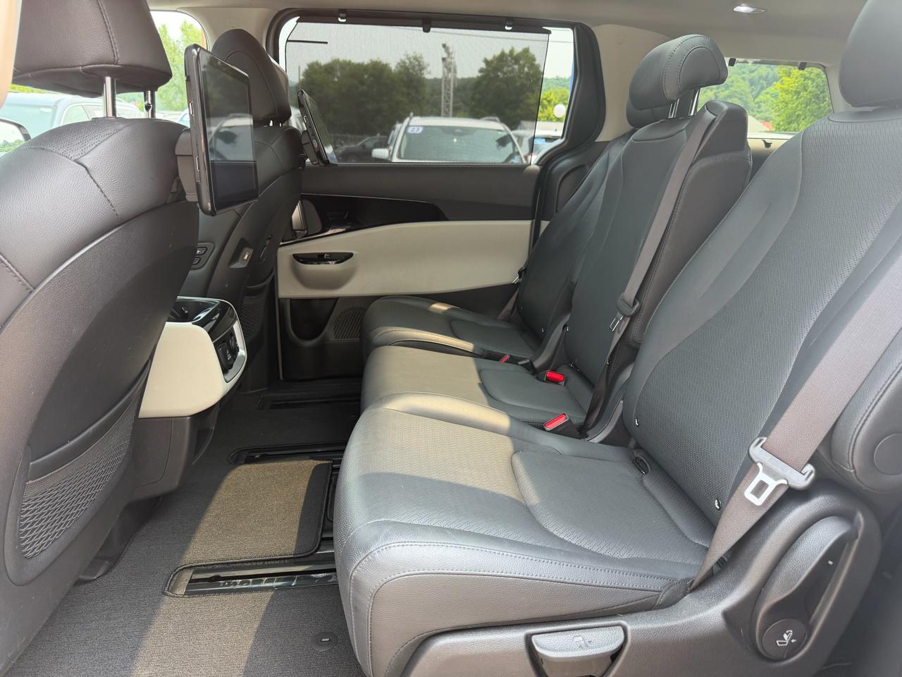 Kia Carnival SX Prestige FWD 2023
