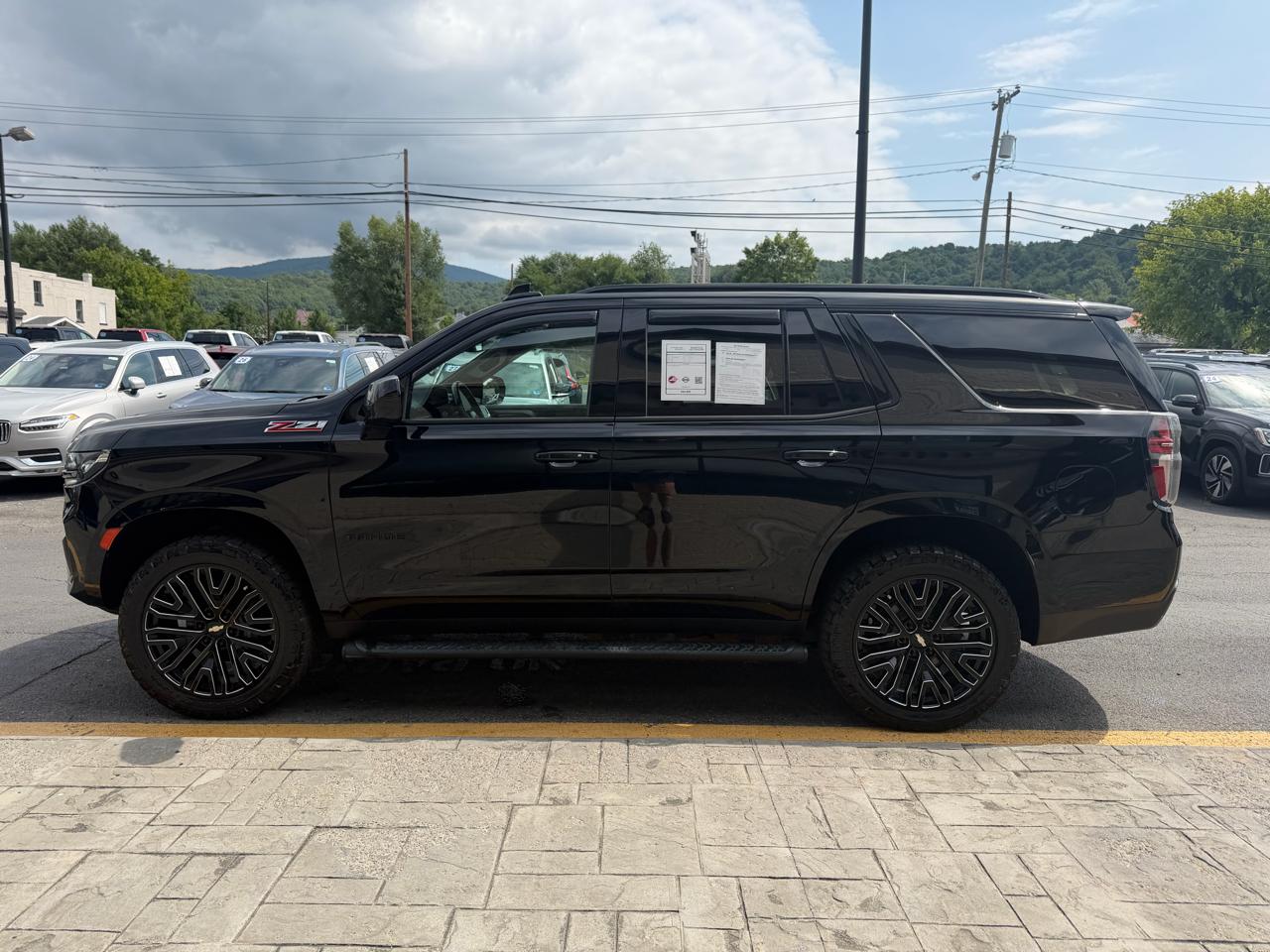 Chevrolet Tahoe 4WD 4dr Z71 2021