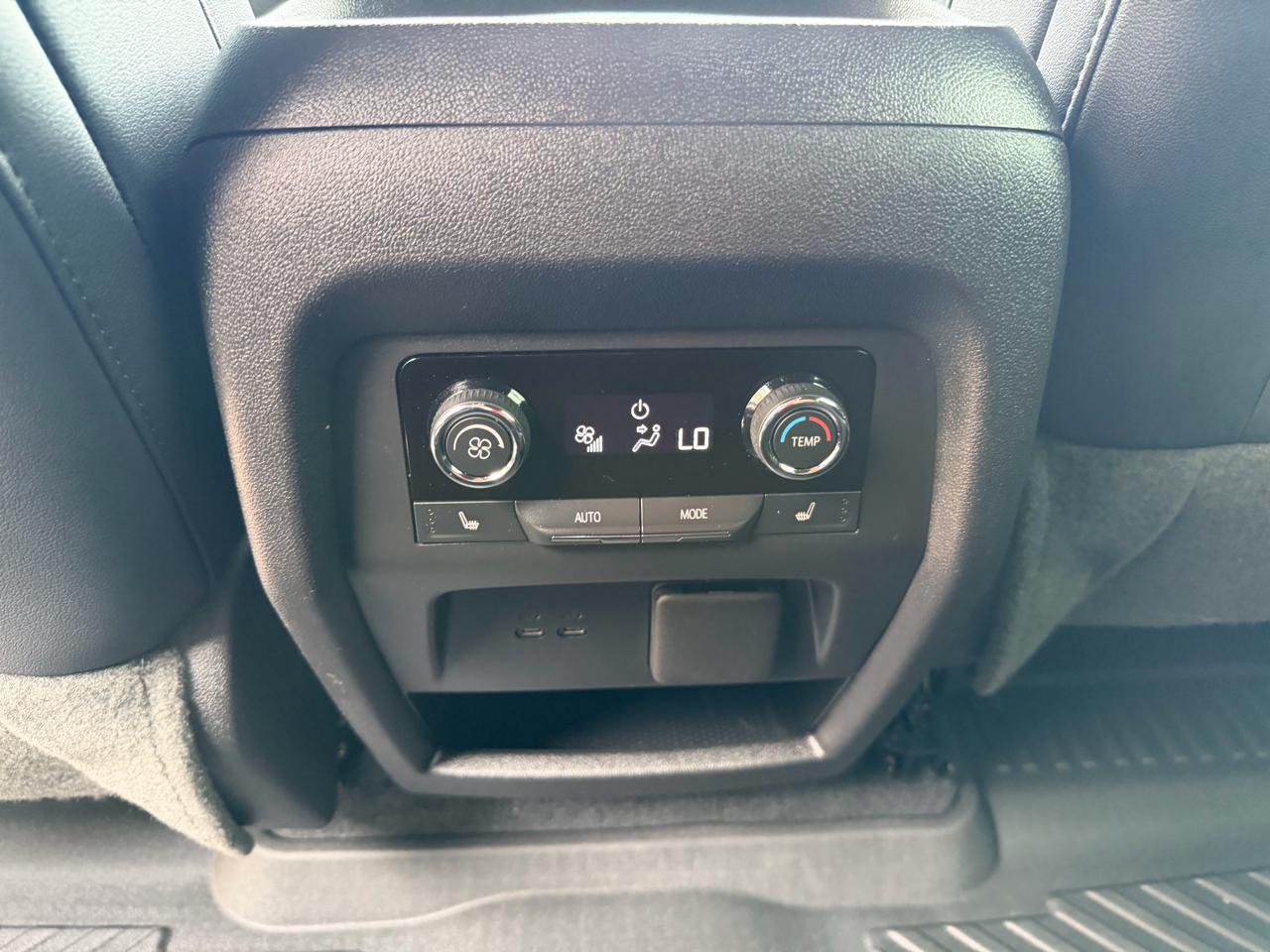 Chevrolet Traverse AWD 4dr RS w/2RS 2025