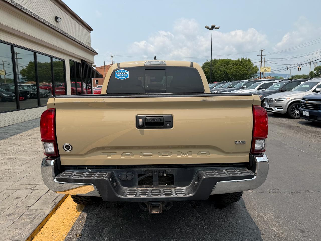 Toyota Tacoma 4WD Double Cab V6 MT TRD Off Road (Natl) 2019
