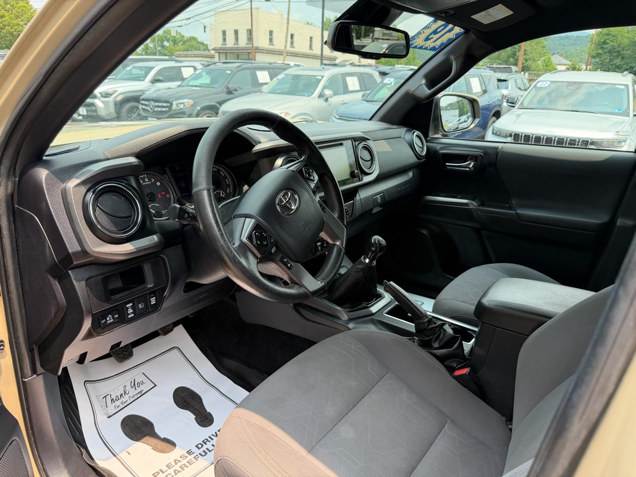 Toyota Tacoma 4WD Double Cab V6 MT TRD Off Road (Natl) 2019