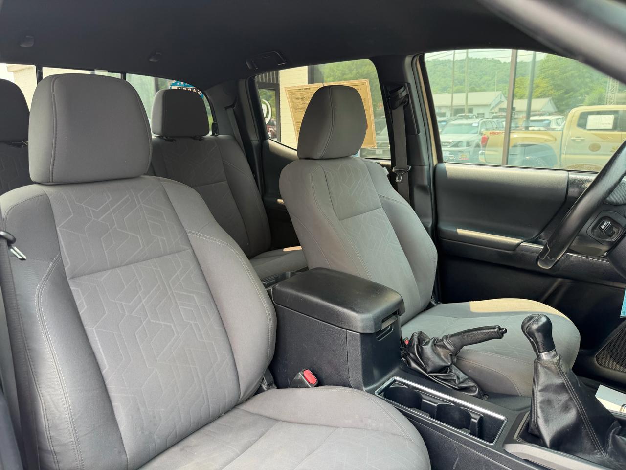 Toyota Tacoma 4WD Double Cab V6 MT TRD Off Road (Natl) 2019