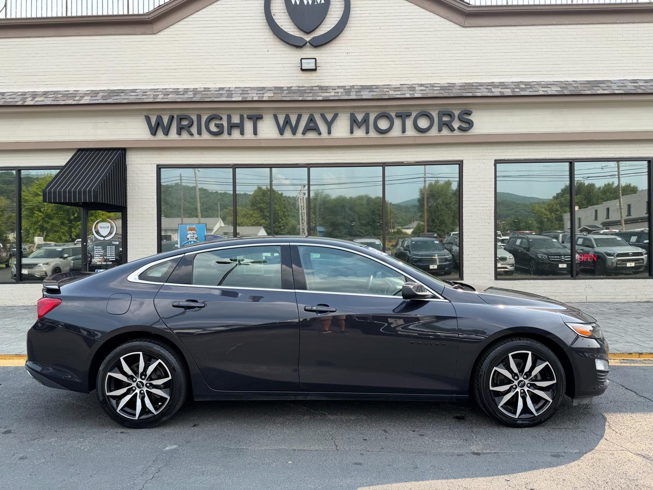 Chevrolet Malibu 4dr Sdn RS 2023