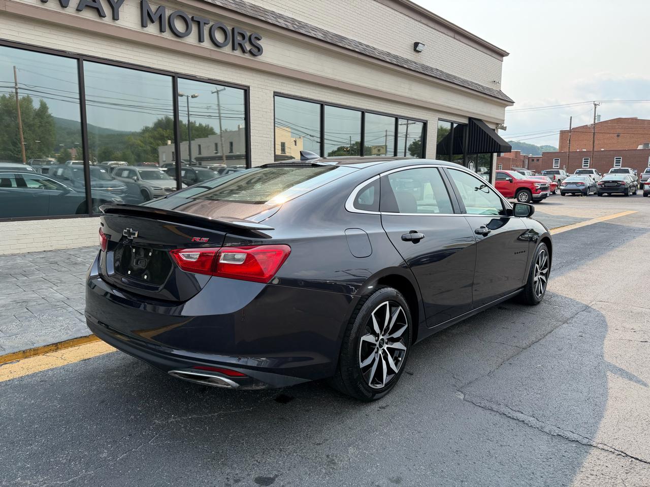 Chevrolet Malibu 4dr Sdn RS 2023