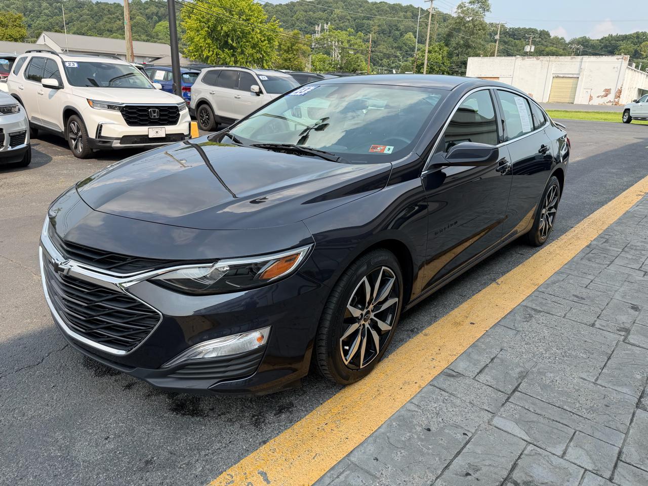 Chevrolet Malibu 4dr Sdn RS 2023