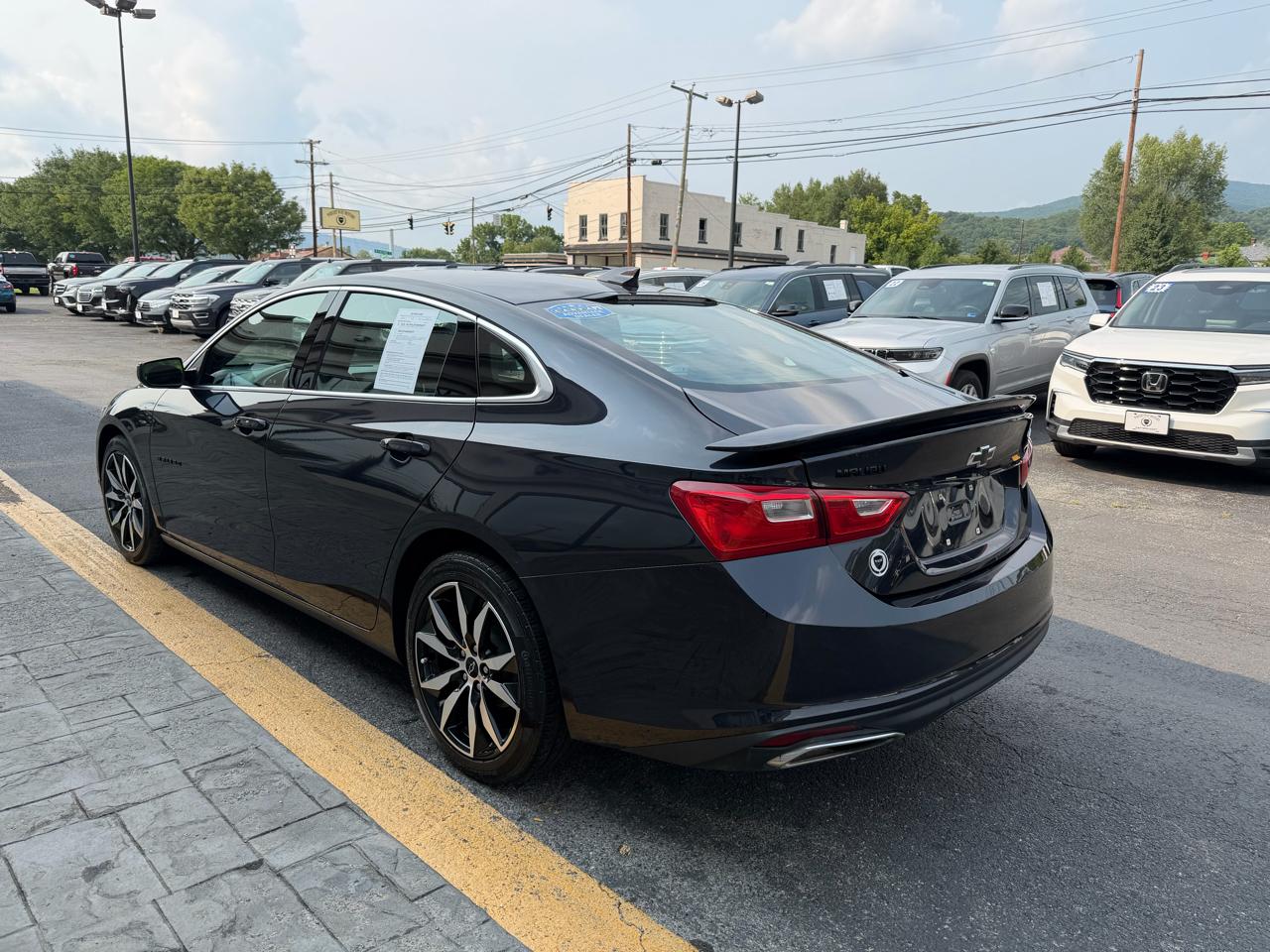 Chevrolet Malibu 4dr Sdn RS 2023