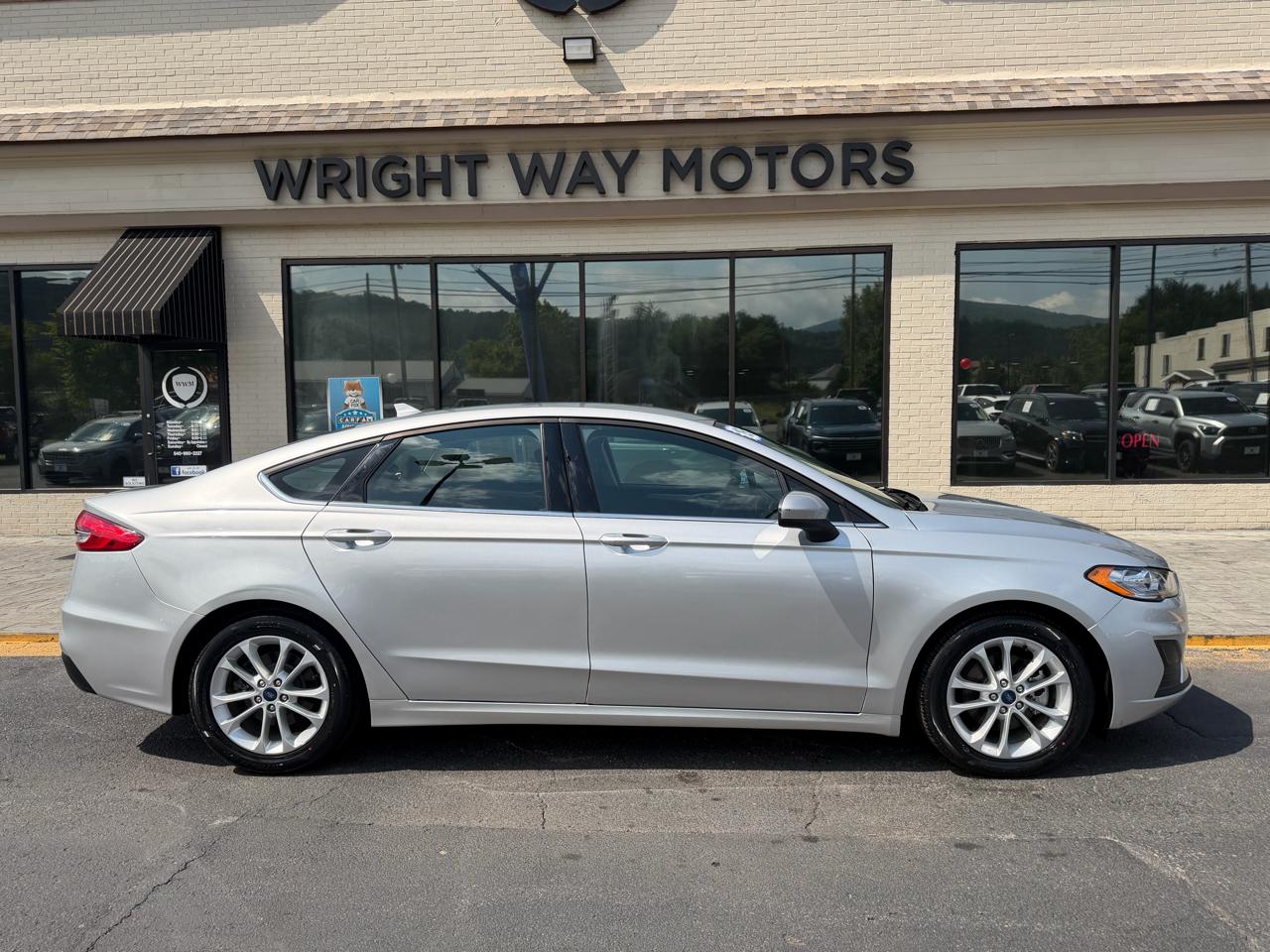 Ford Fusion SE FWD 2019