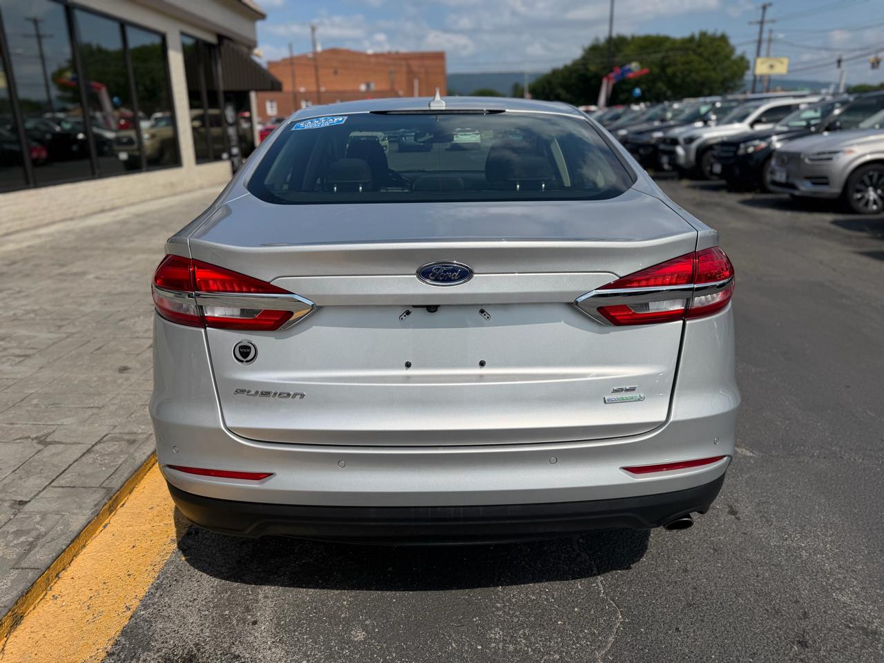 Ford Fusion SE FWD 2019