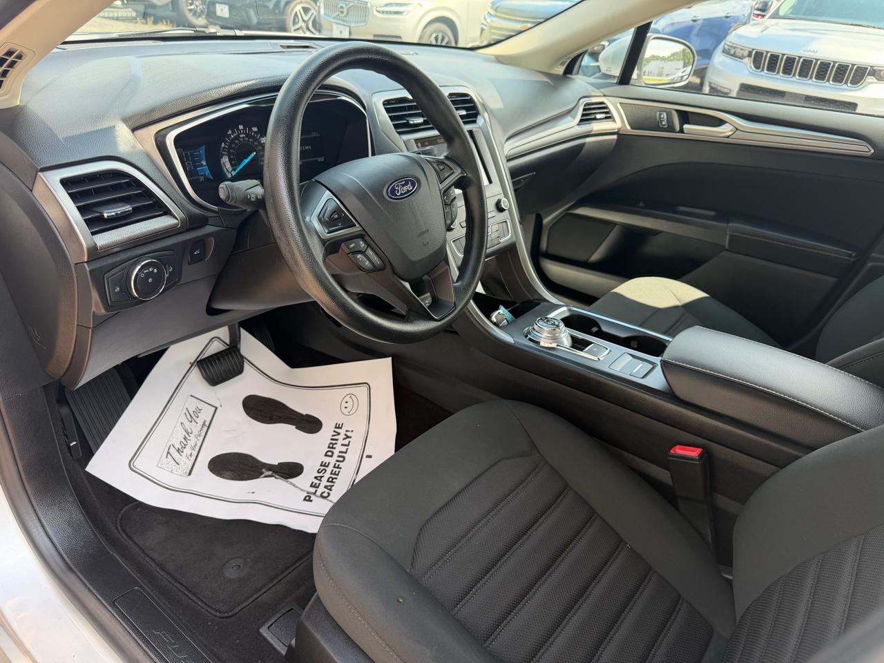 Ford Fusion SE FWD 2019