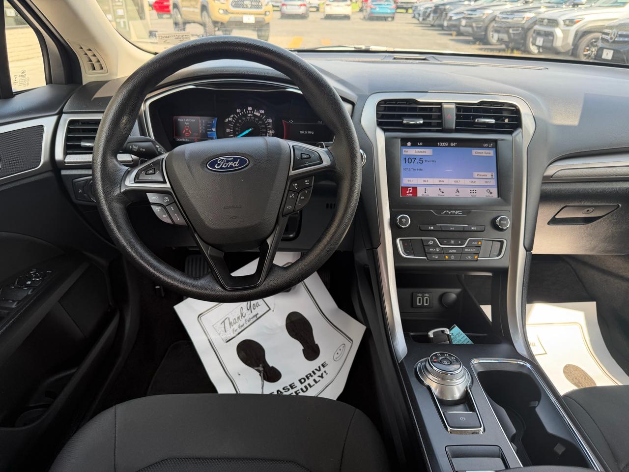 Ford Fusion SE FWD 2019