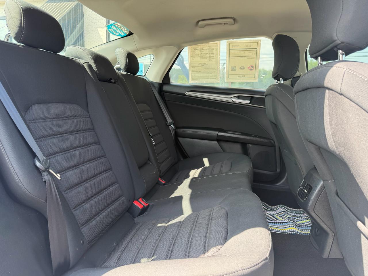 Ford Fusion SE FWD 2019