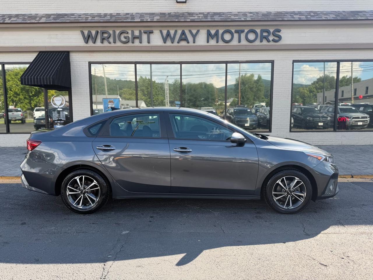 Kia Forte LXS IVT 2024