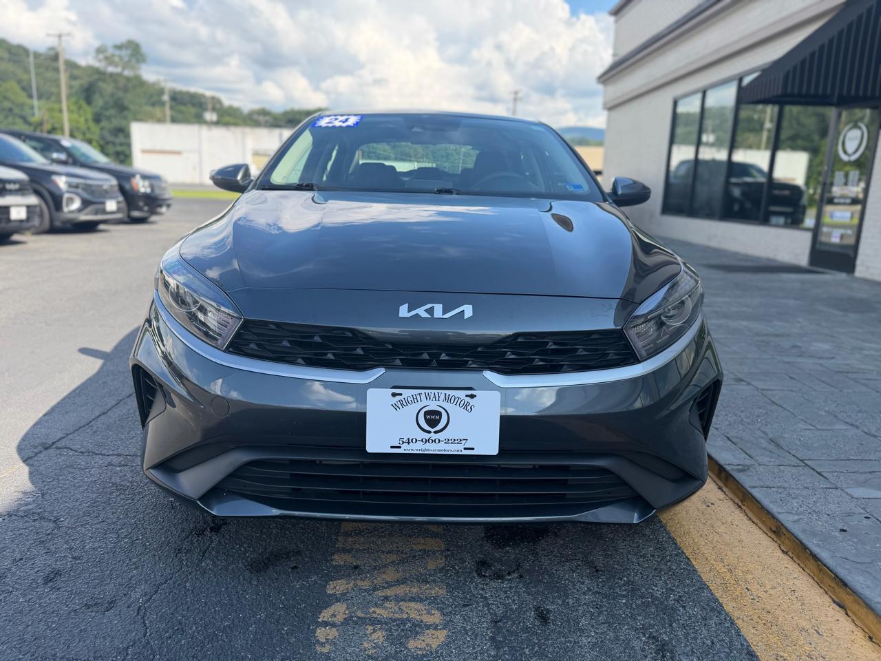Kia Forte LXS IVT 2024