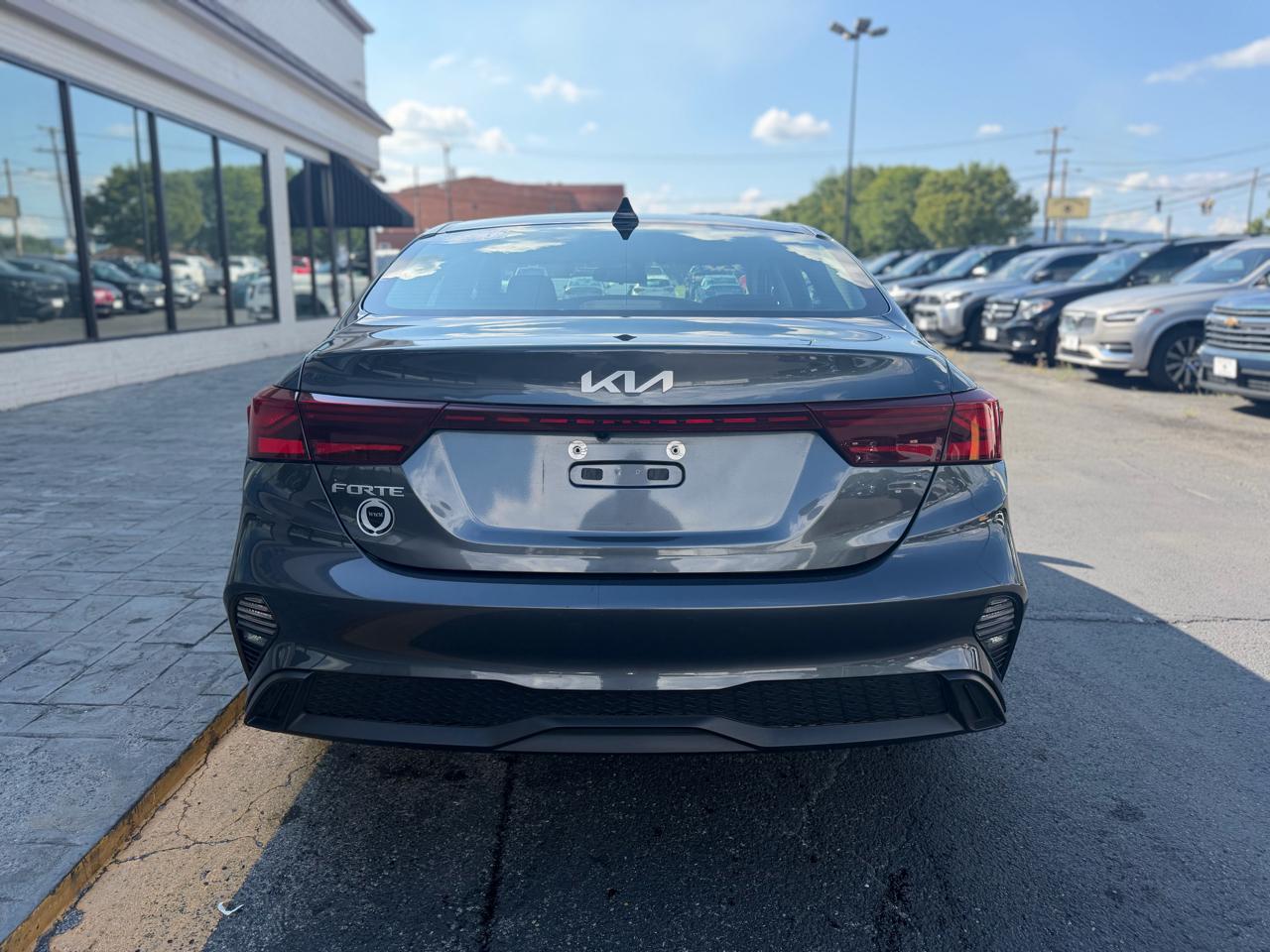 Kia Forte LXS IVT 2024