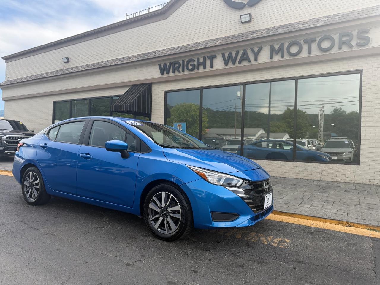 2023 Nissan Versa SV CVT