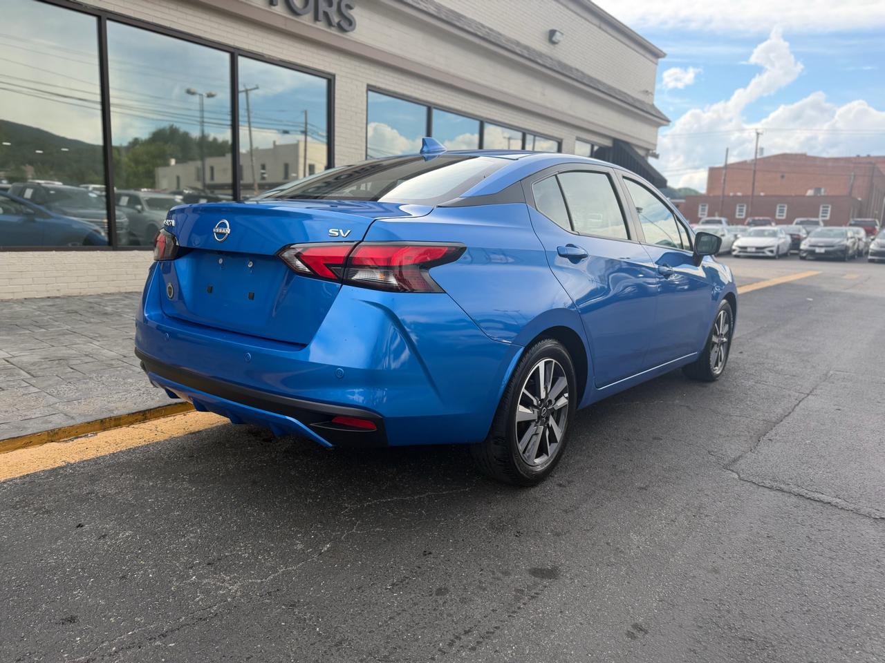 Nissan Versa SV CVT 2023