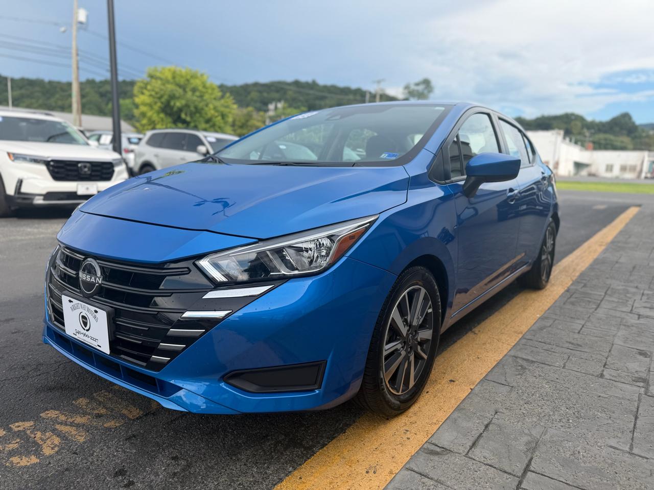 Nissan Versa SV CVT 2023