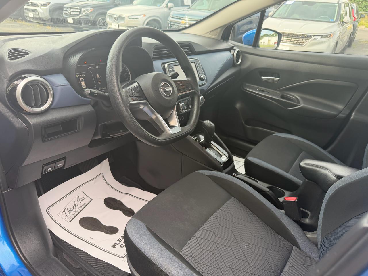 Nissan Versa SV CVT 2023