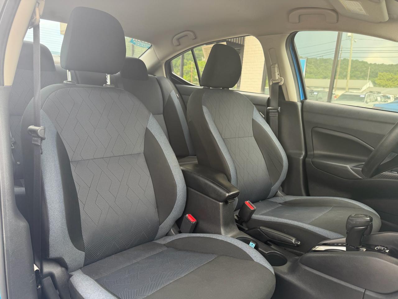 Nissan Versa SV CVT 2023