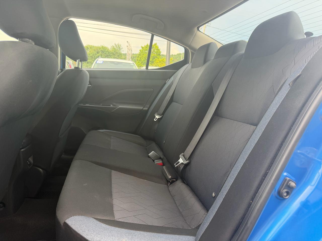 Nissan Versa SV CVT 2023