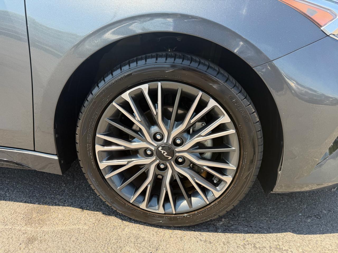 Kia Forte GT-Line IVT 2024