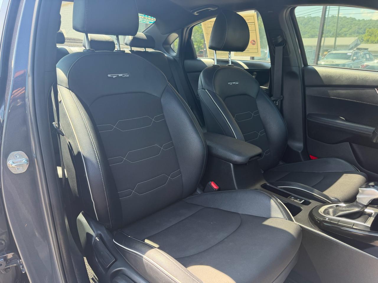 Kia Forte GT-Line IVT 2024