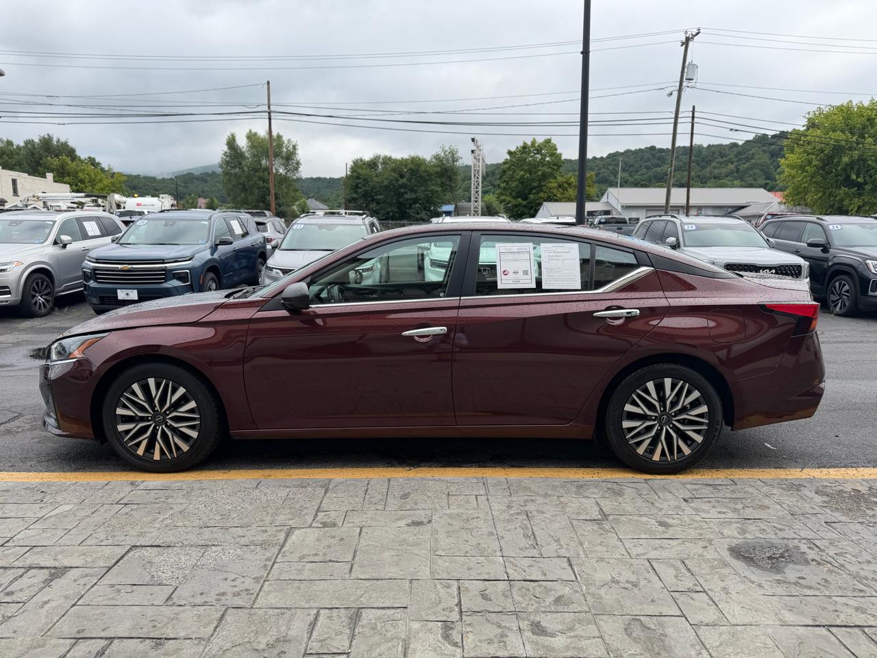 Nissan Altima 2.5 SV Sedan 2024