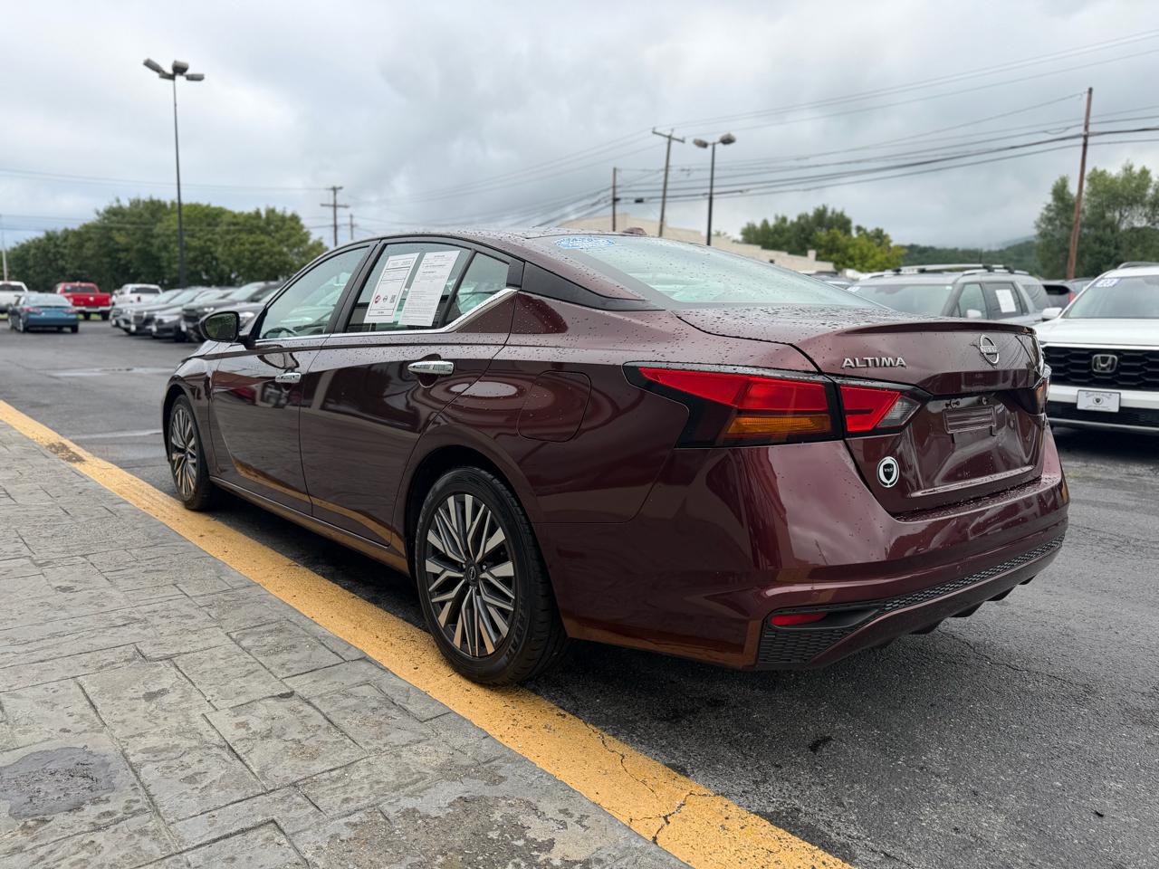 Nissan Altima 2.5 SV Sedan 2024