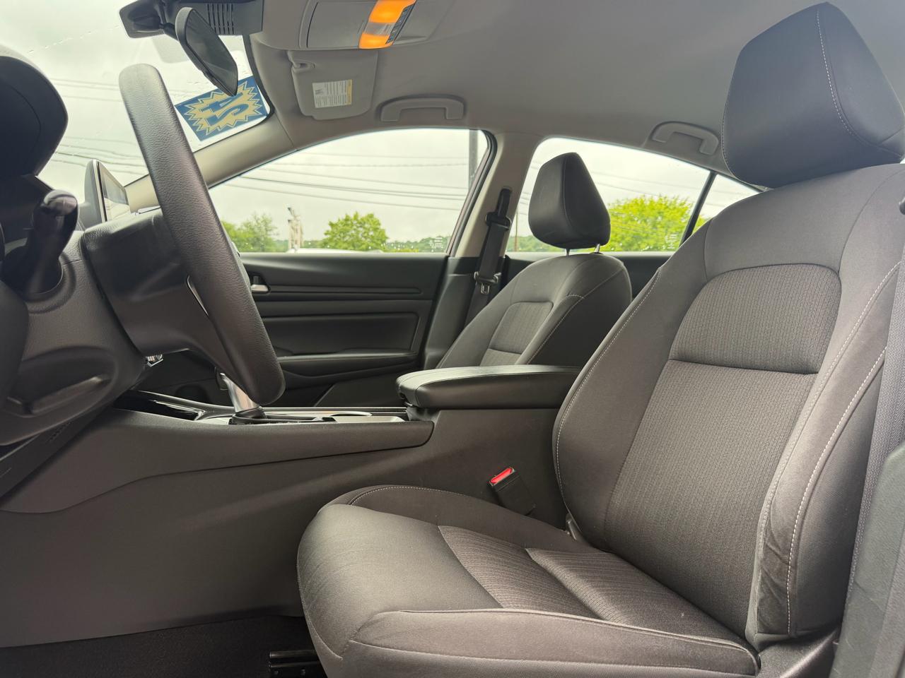 Nissan Altima 2.5 SV Sedan 2024