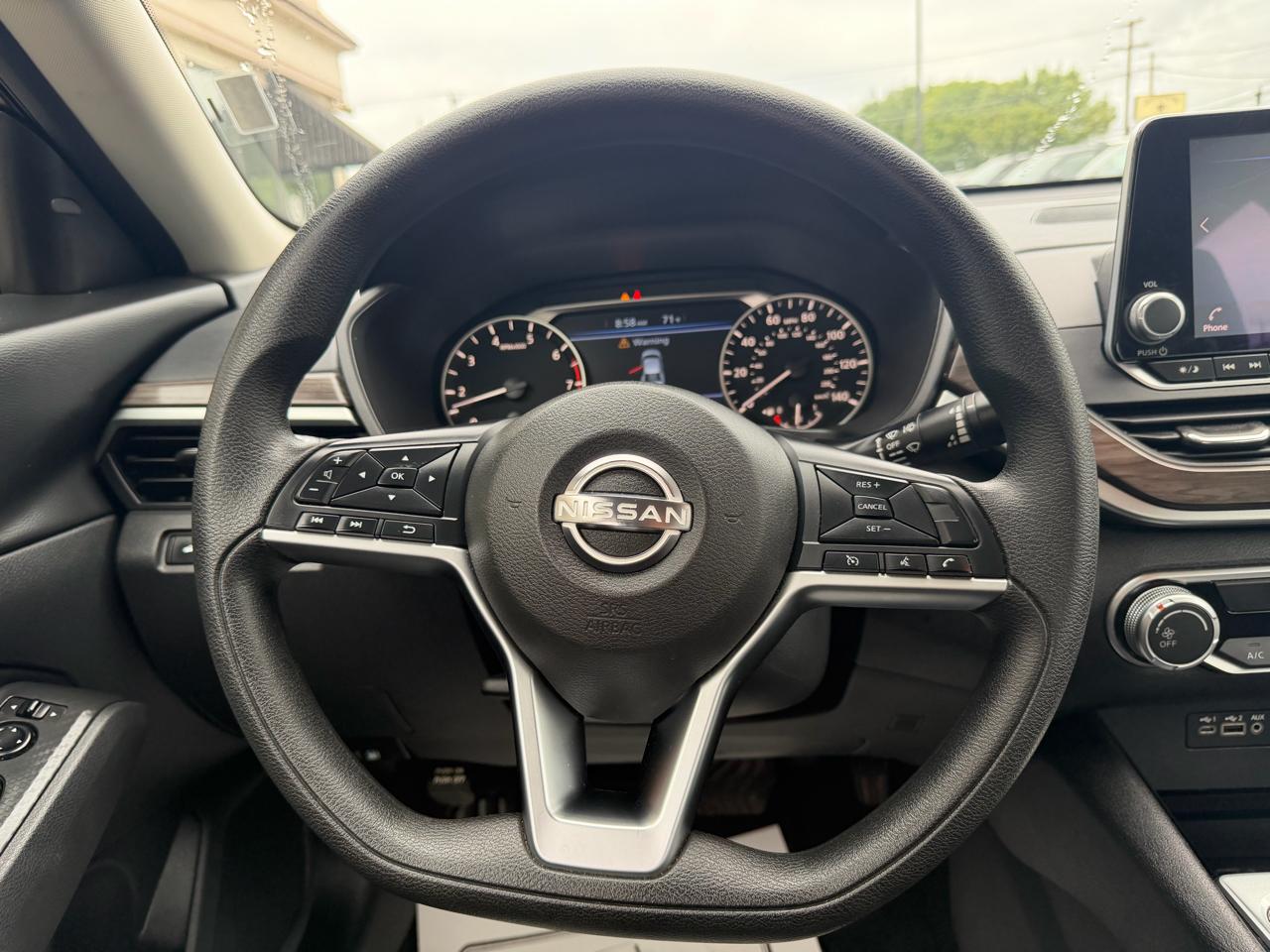 Nissan Altima 2.5 SV Sedan 2024