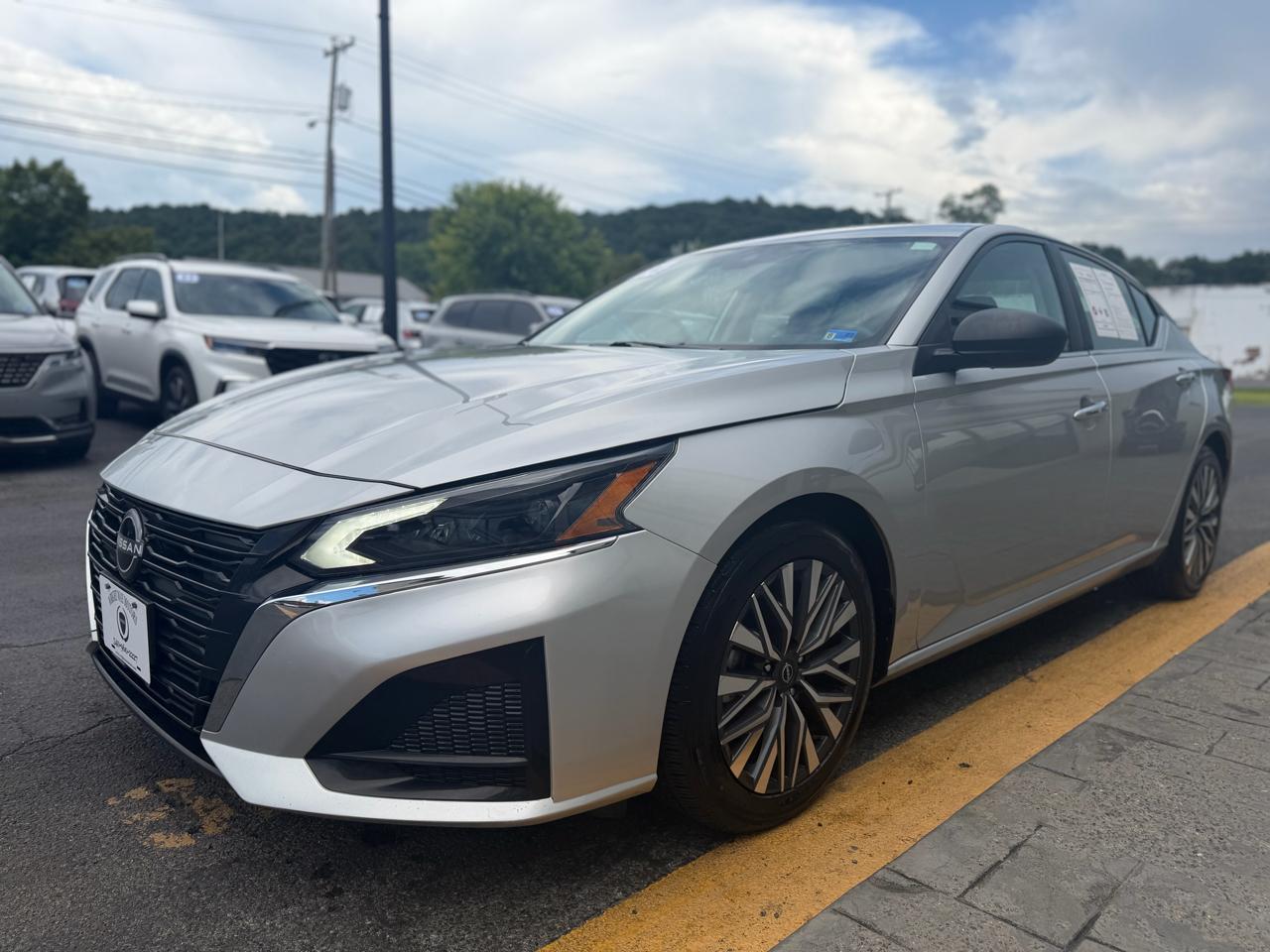 Nissan Altima 2.5 SV Sedan 2024