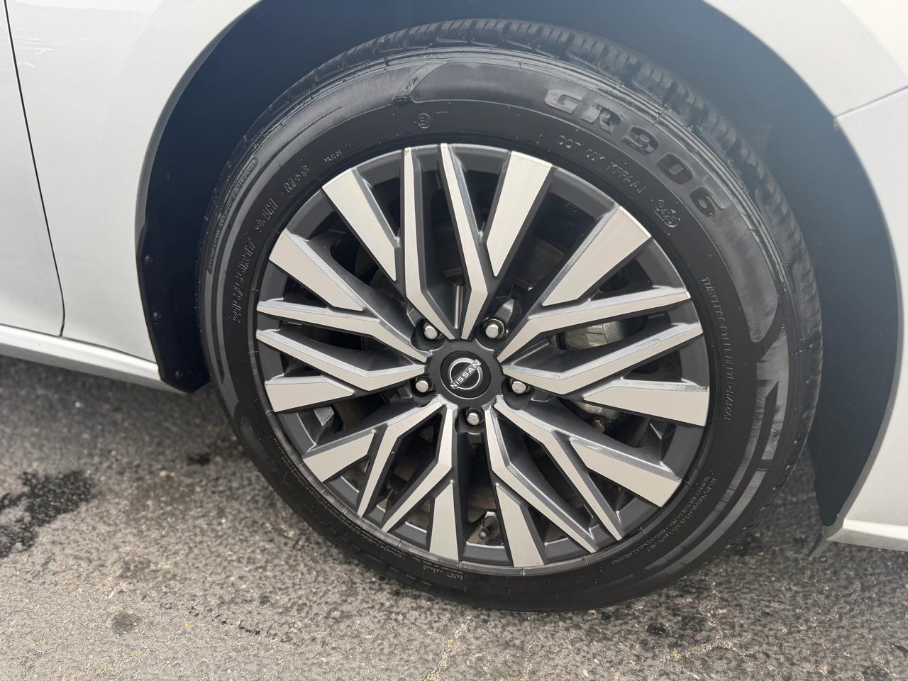 Nissan Altima 2.5 SV Sedan 2024
