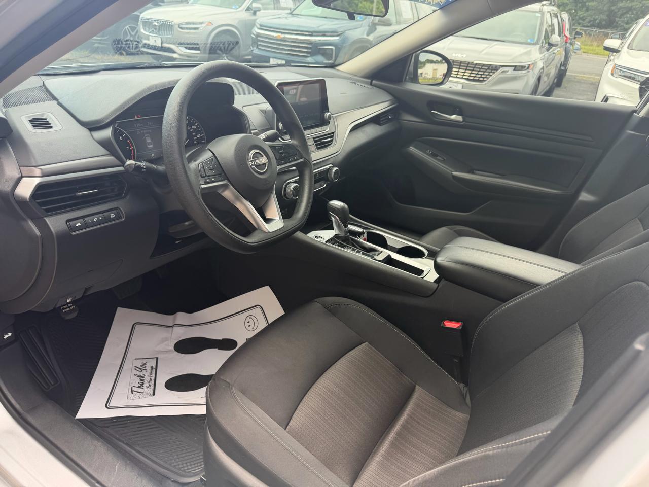 Nissan Altima 2.5 SV Sedan 2024