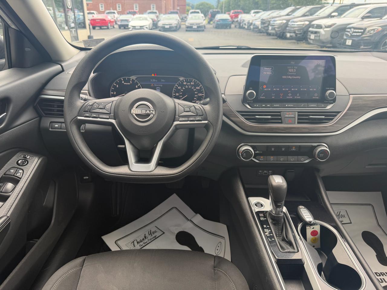 Nissan Altima 2.5 SV Sedan 2024