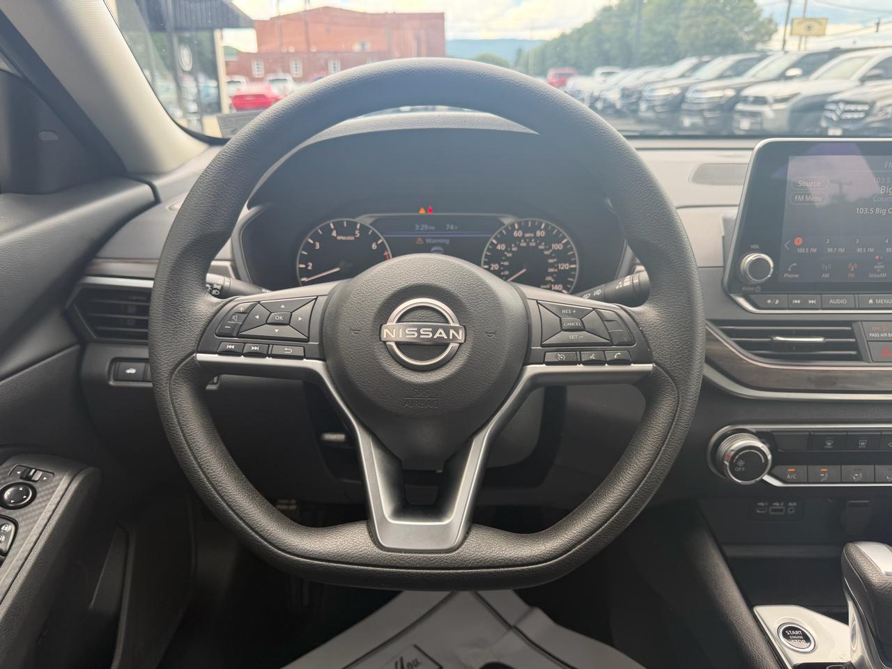 Nissan Altima 2.5 SV Sedan 2024