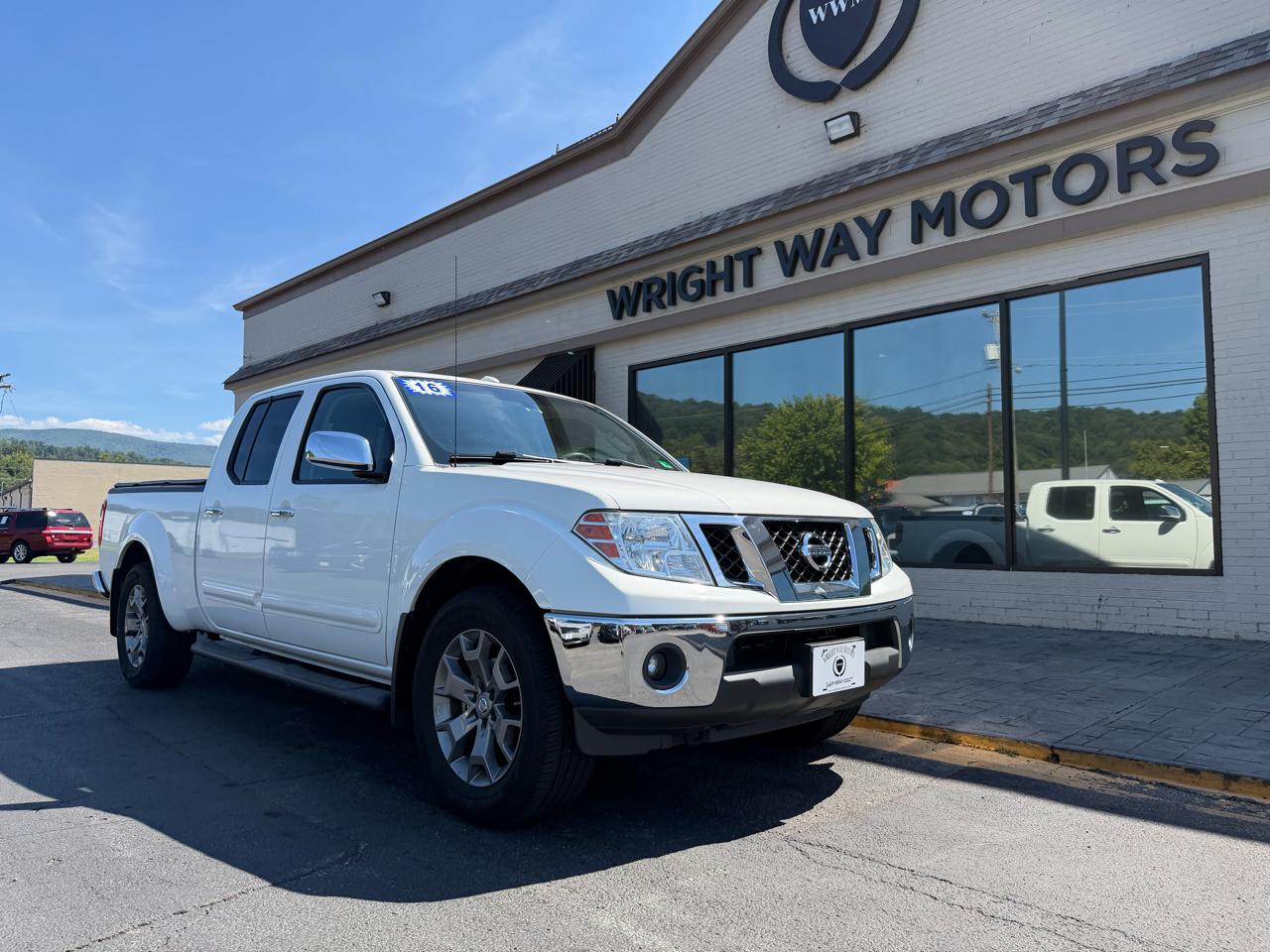 Nissan Frontier 4WD Crew Cab LWB Auto SL 2016