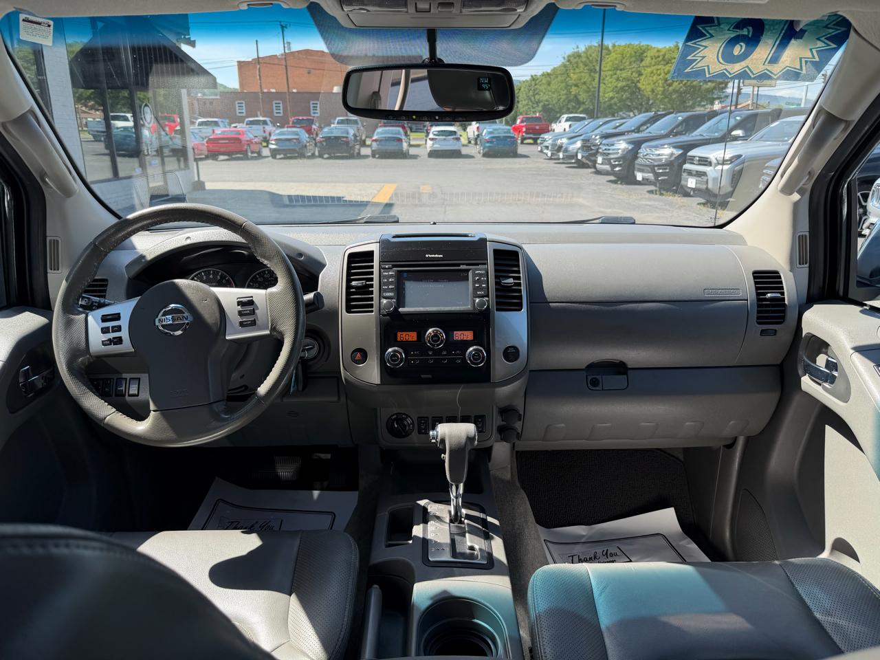 Nissan Frontier 4WD Crew Cab LWB Auto SL 2016