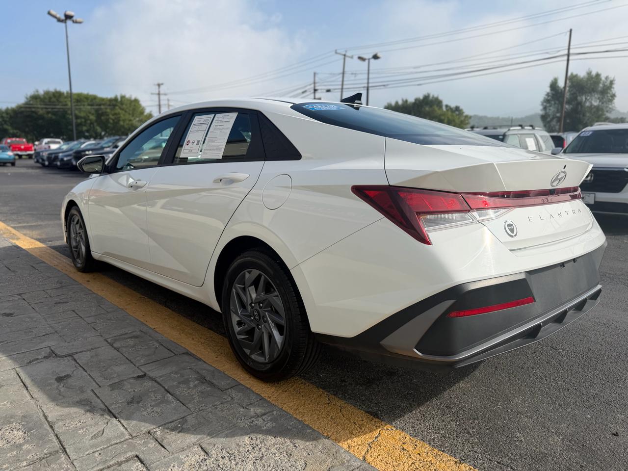 Hyundai Elantra SEL IVT 2024