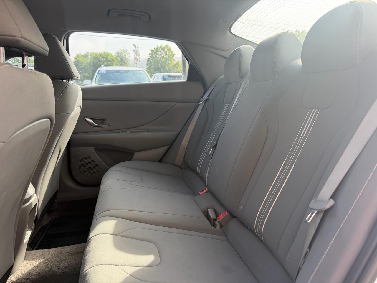Hyundai Elantra SEL IVT 2024