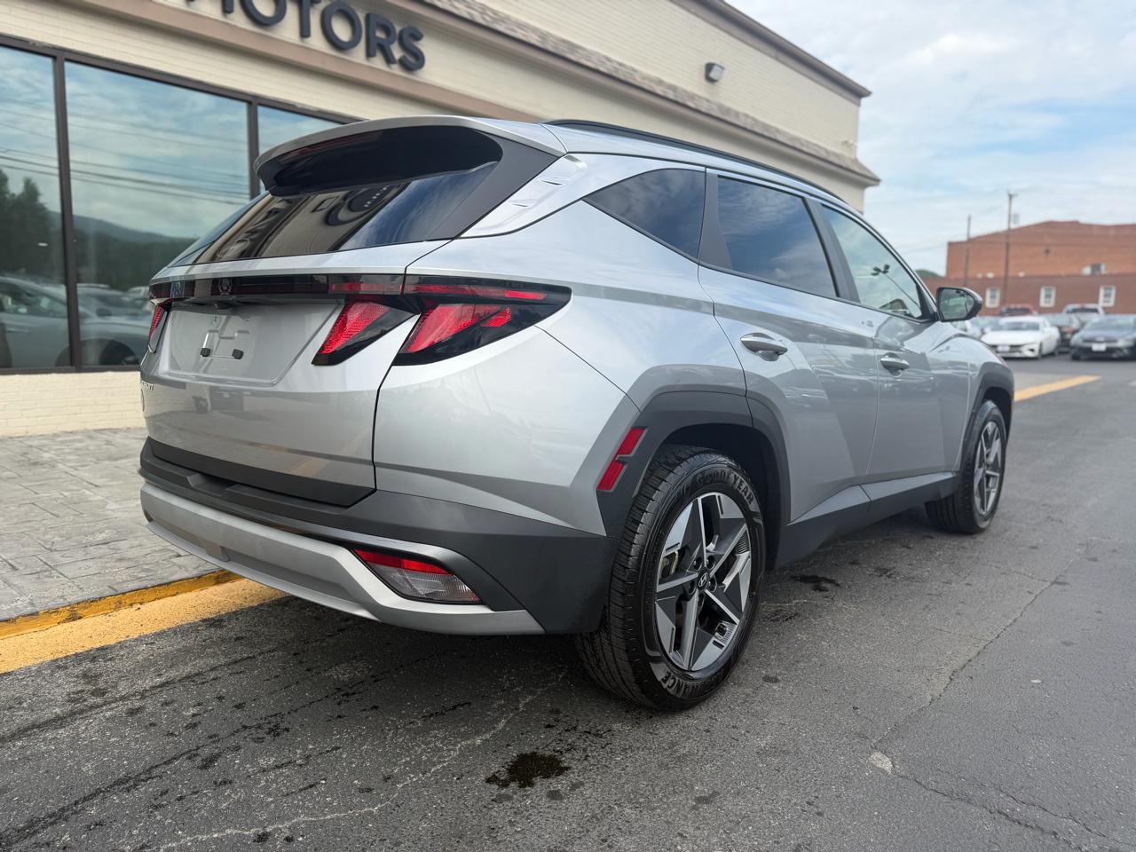 Hyundai Tucson SEL FWD 2025