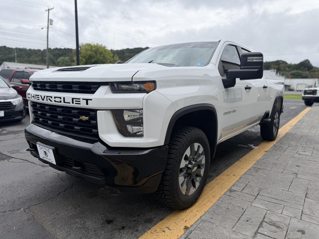 Chevrolet Silverado 2500HD 4WD Crew Cab 159" Custom 2022