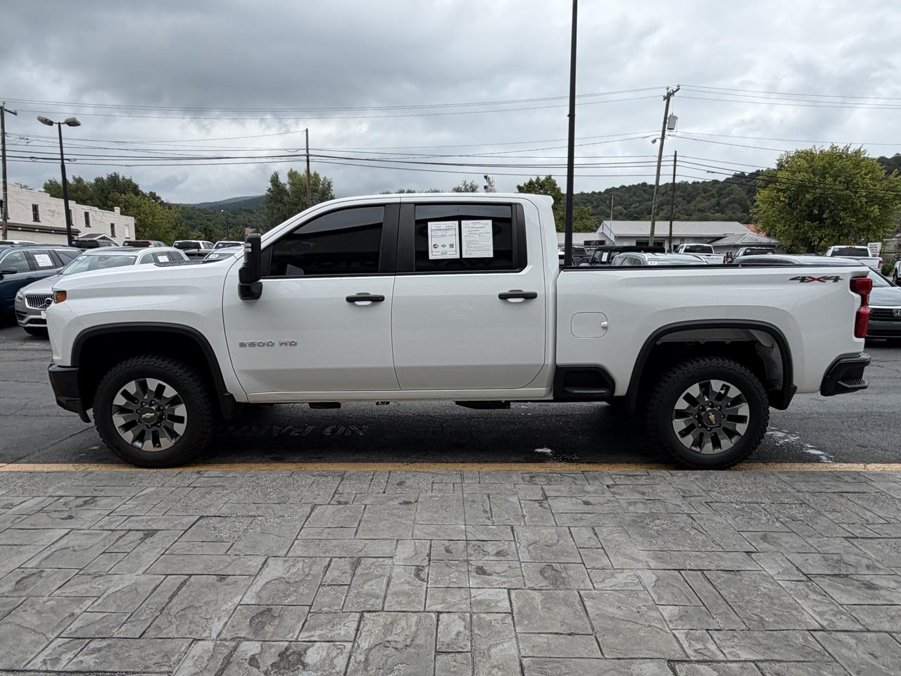 Chevrolet Silverado 2500HD 4WD Crew Cab 159" Custom 2022